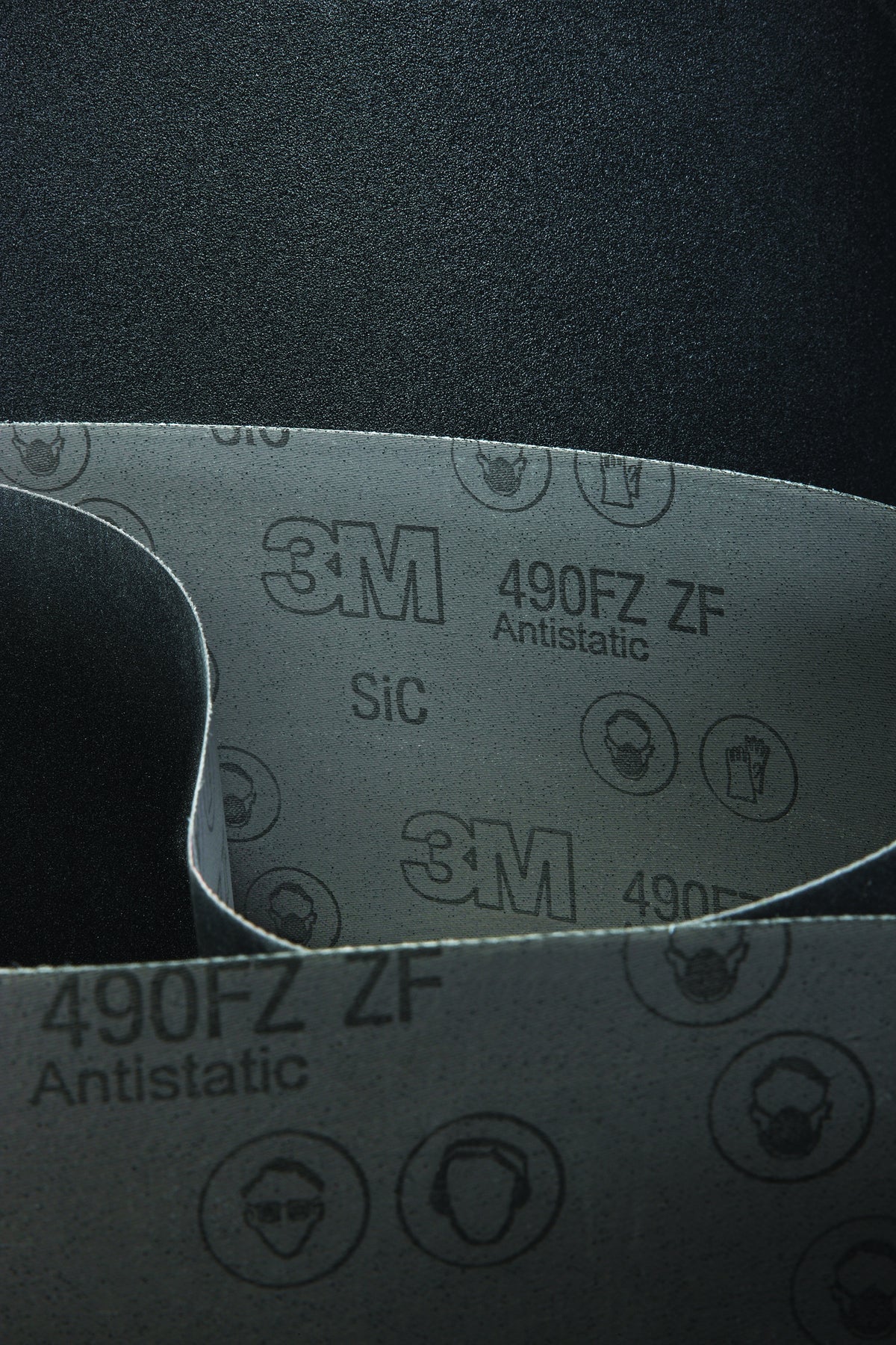 3M 490FZ silicon carbide cloth belt — official representative close-up; size and grit vary