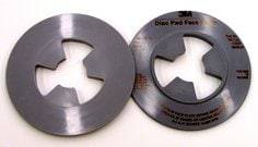3M AB13325 disc pad face plate for backup pads, 4.5-inch medium grey, compatible with polishing and sanding tools.