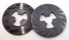 3M AB81734 disc pad face plate with ribbed design, 5-inch medium grey backup pad for polishing or sanding tools.